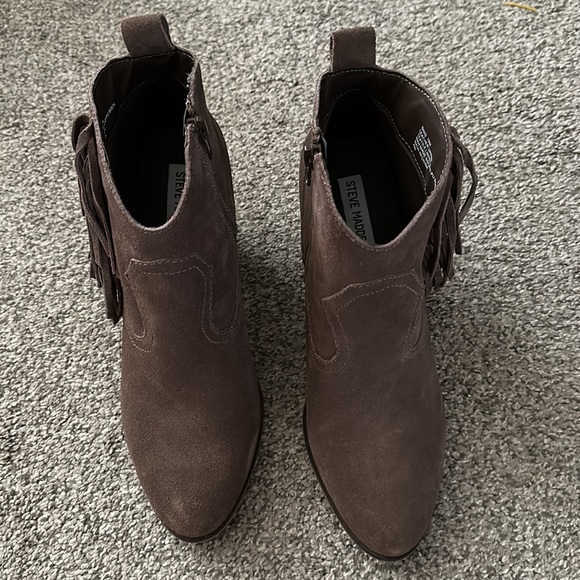 Steve Madden booties - Picture 2 of 7